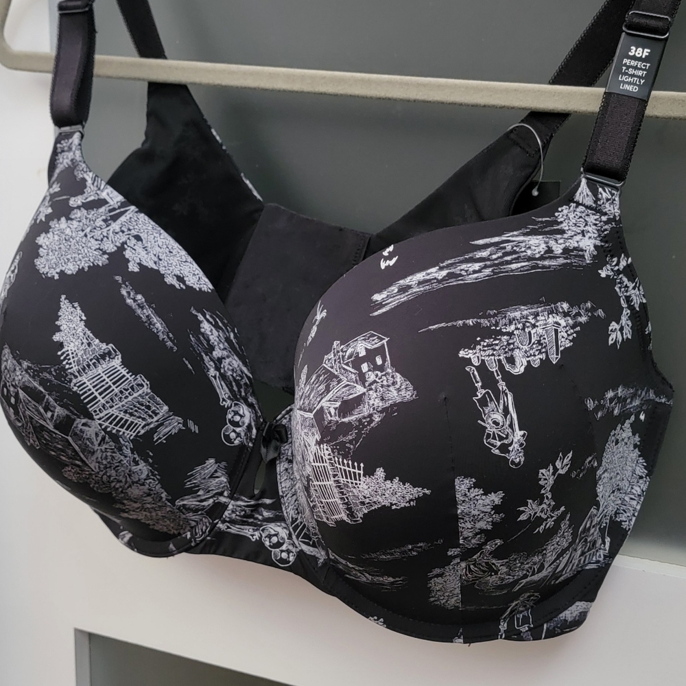 38F Black and White Graphic Print Bra